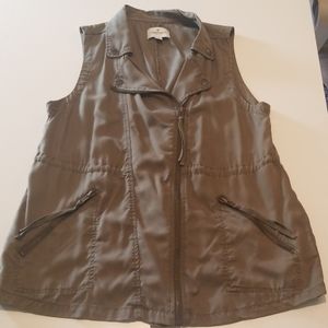 AEO Green Military Vest